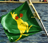 Die Kaenguruhflagge kennzeichnet Start und Ziel.